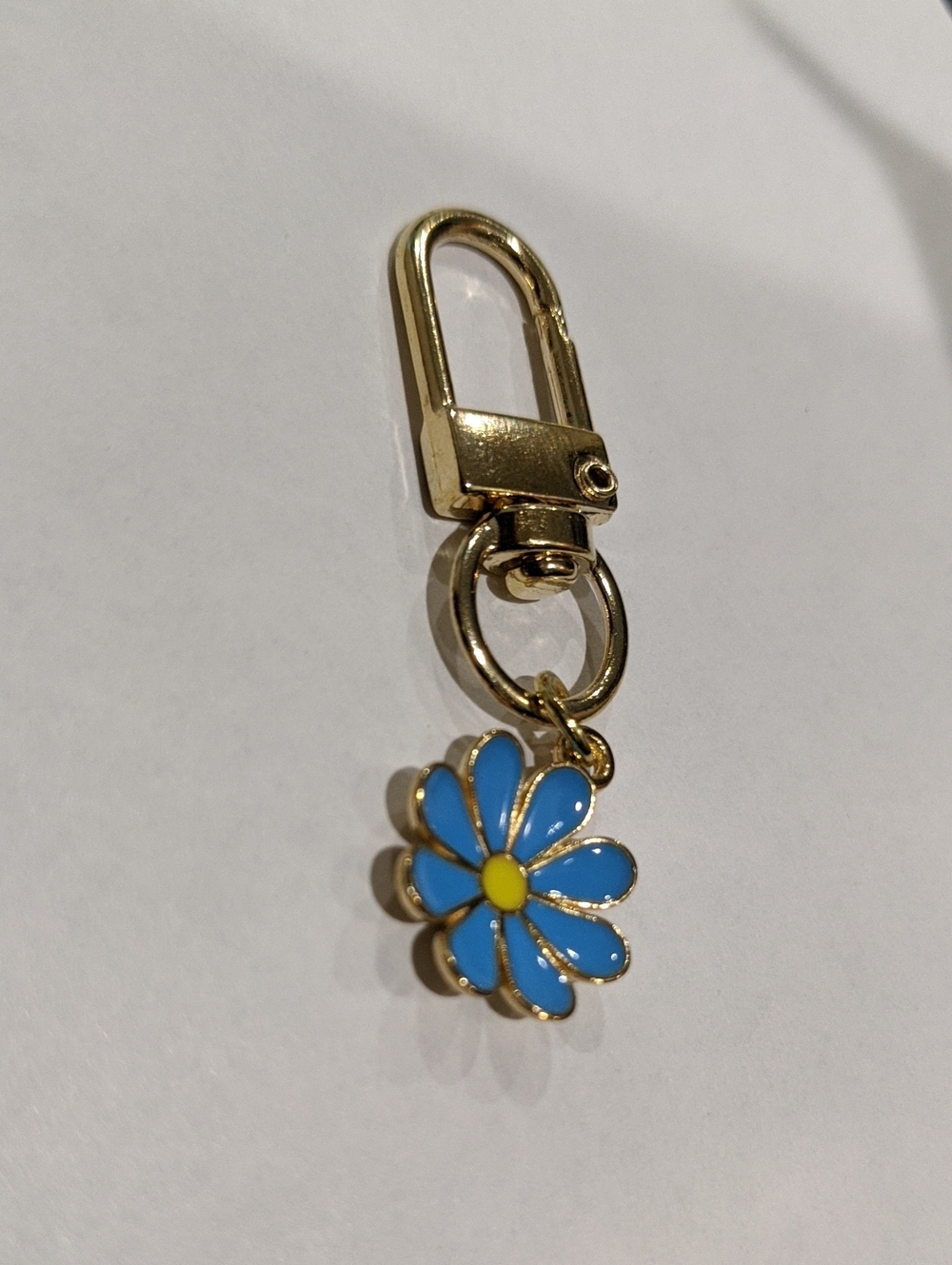Gold Daisy Keychain Charm - Blue & Yellow Flower